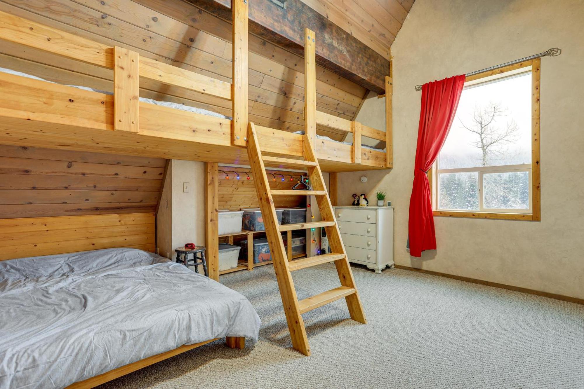 Snoqualmie Pass Cabin With Deck Walk To Ski Lift Екстериор снимка